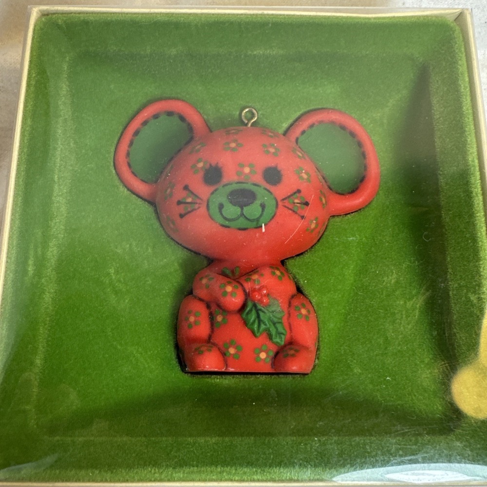 Vintage Hallmark Tree Trimmer Christmas Calico Mouse Ornament 3.5" In Box 1978